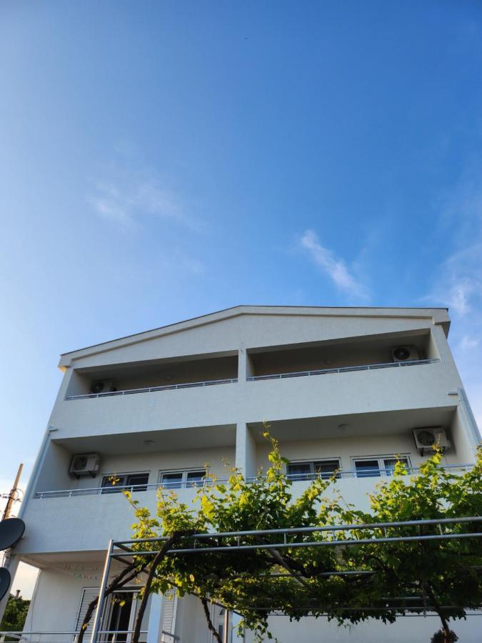 בודווה Apartments Wild Beauty - Krimovica מראה חיצוני תמונה