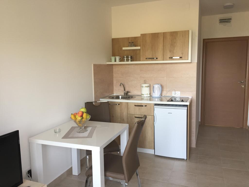 בודווה Apartments Wild Beauty - Krimovica מראה חיצוני תמונה
