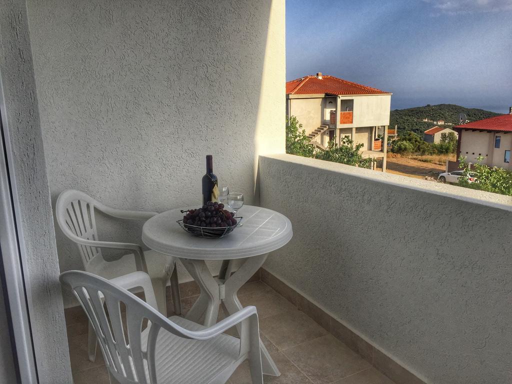 בודווה Apartments Wild Beauty - Krimovica מראה חיצוני תמונה